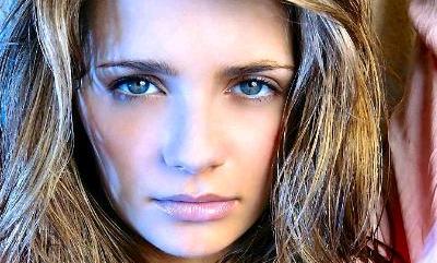 Jako Mischa Barton / kabelky Mischa Barton (http://www.luxurymag.cz)
